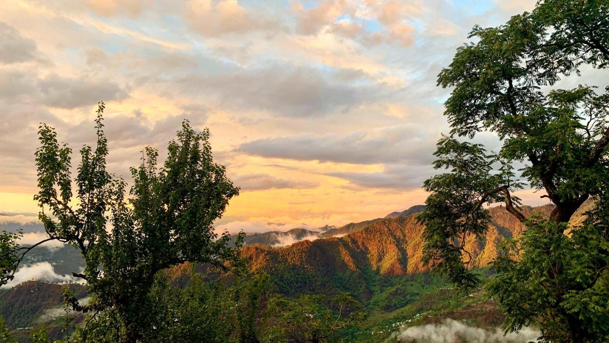 Adara Farmstay Pauri 外观 照片